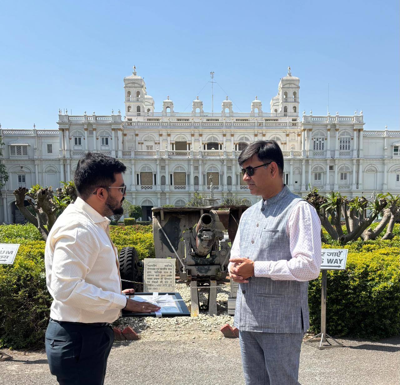 Dr Raj Shrivas